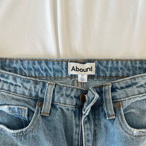 High waisted ripped jeans